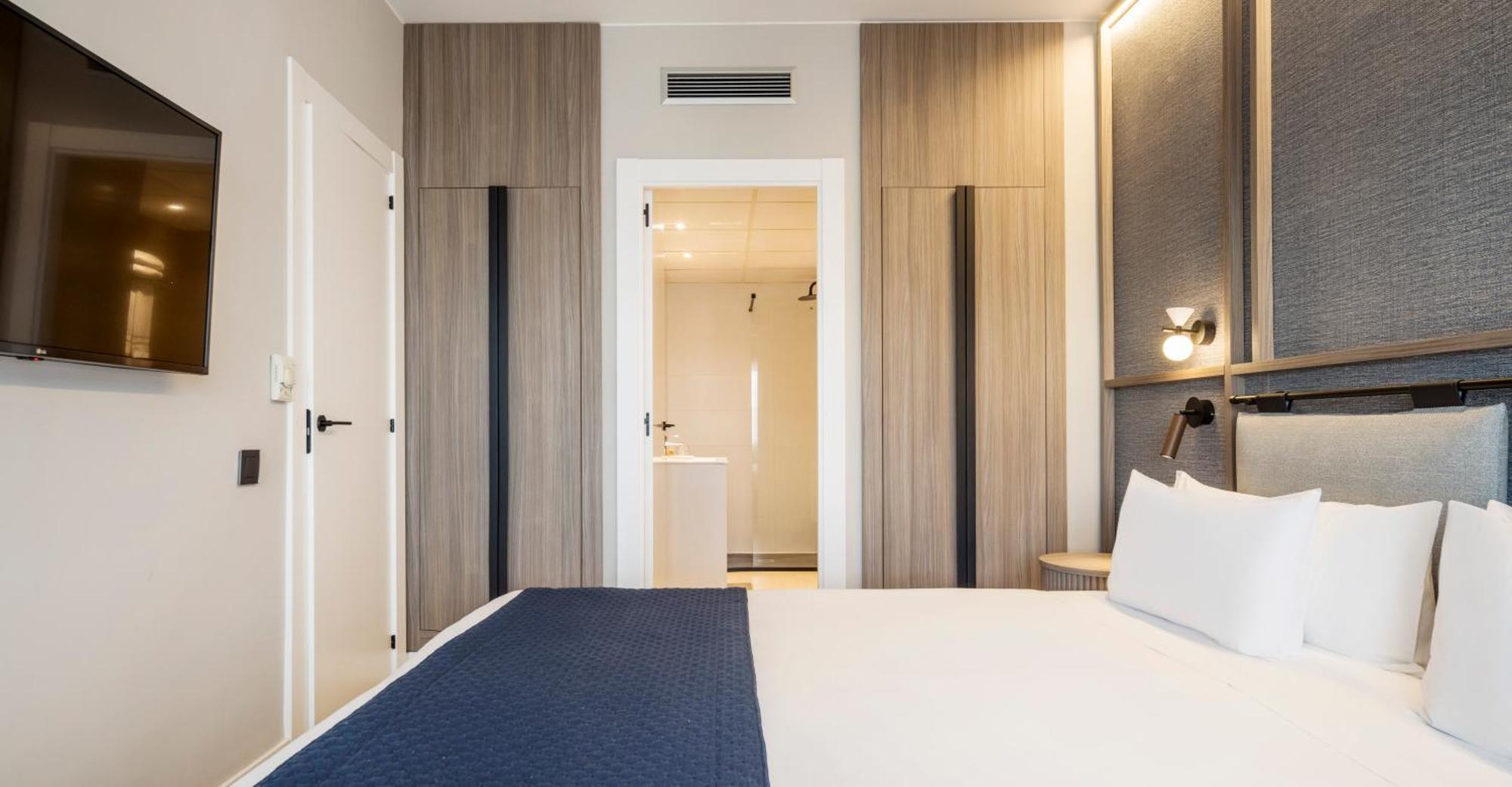 Ilunion Romareda Hotel Saragoça Quarto foto